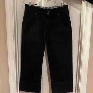 Jag Jeans Black Stretch Capris. Great stretch very comfortable. Dress up or down